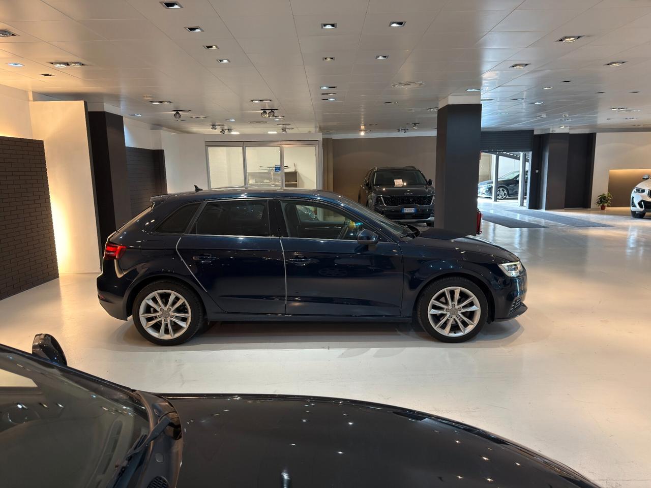 Audi A3 1.6 TDI Business - 2016