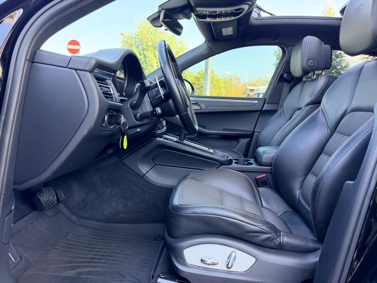 Porsche Macan 2.0 T 265cv Full tetto apribile in garanzia totale