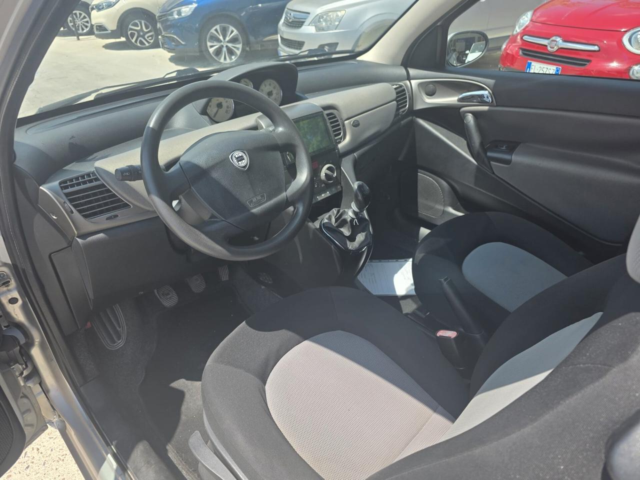 Lancia Ypsilon 1.2 Oro