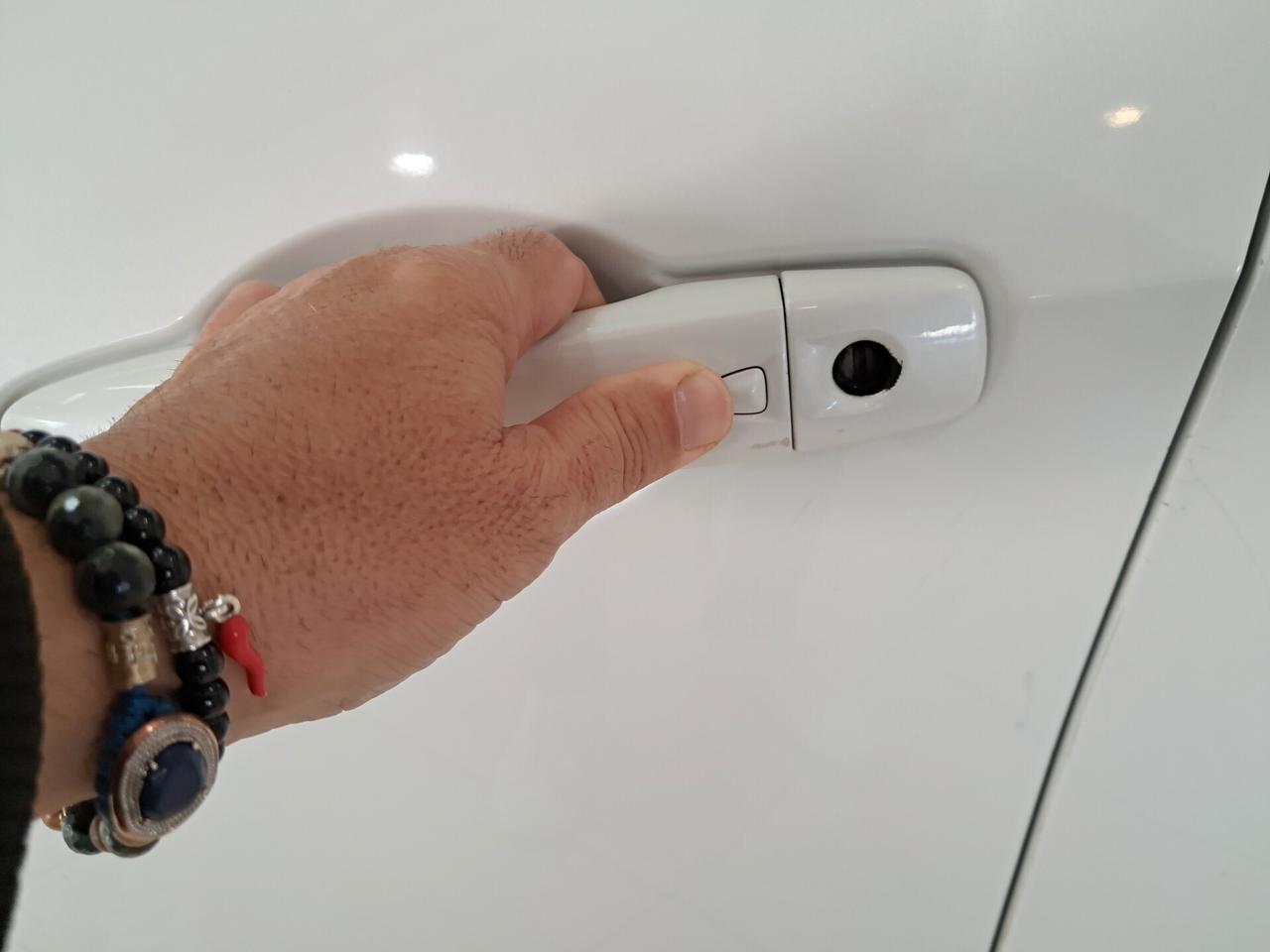 Nissan Micra 1.5 dCi 8V 5 porte Tekna