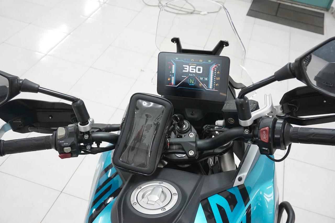 Qj Motor SRT 600 SX