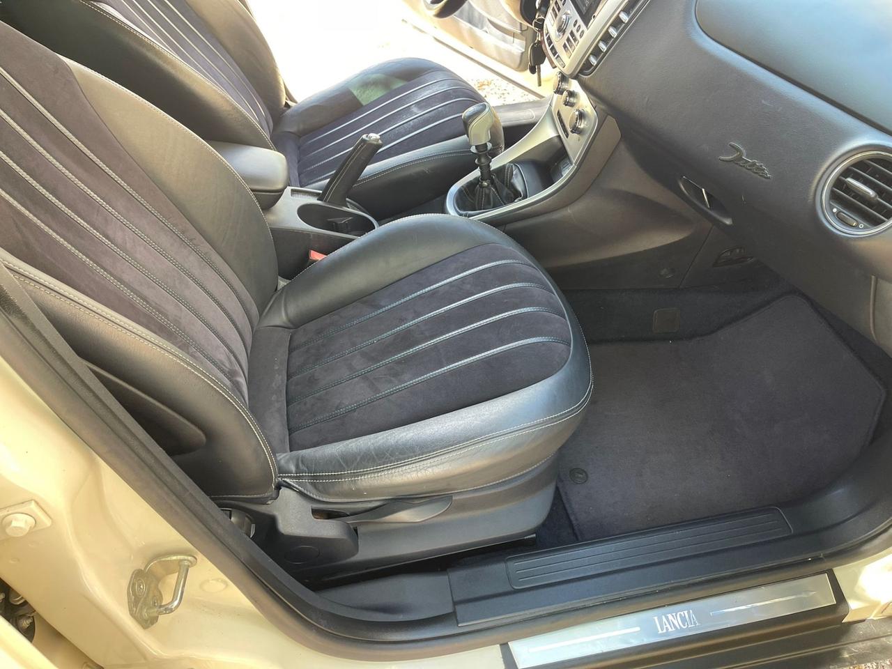 Lancia Delta 1.6 MJT DPF Argento