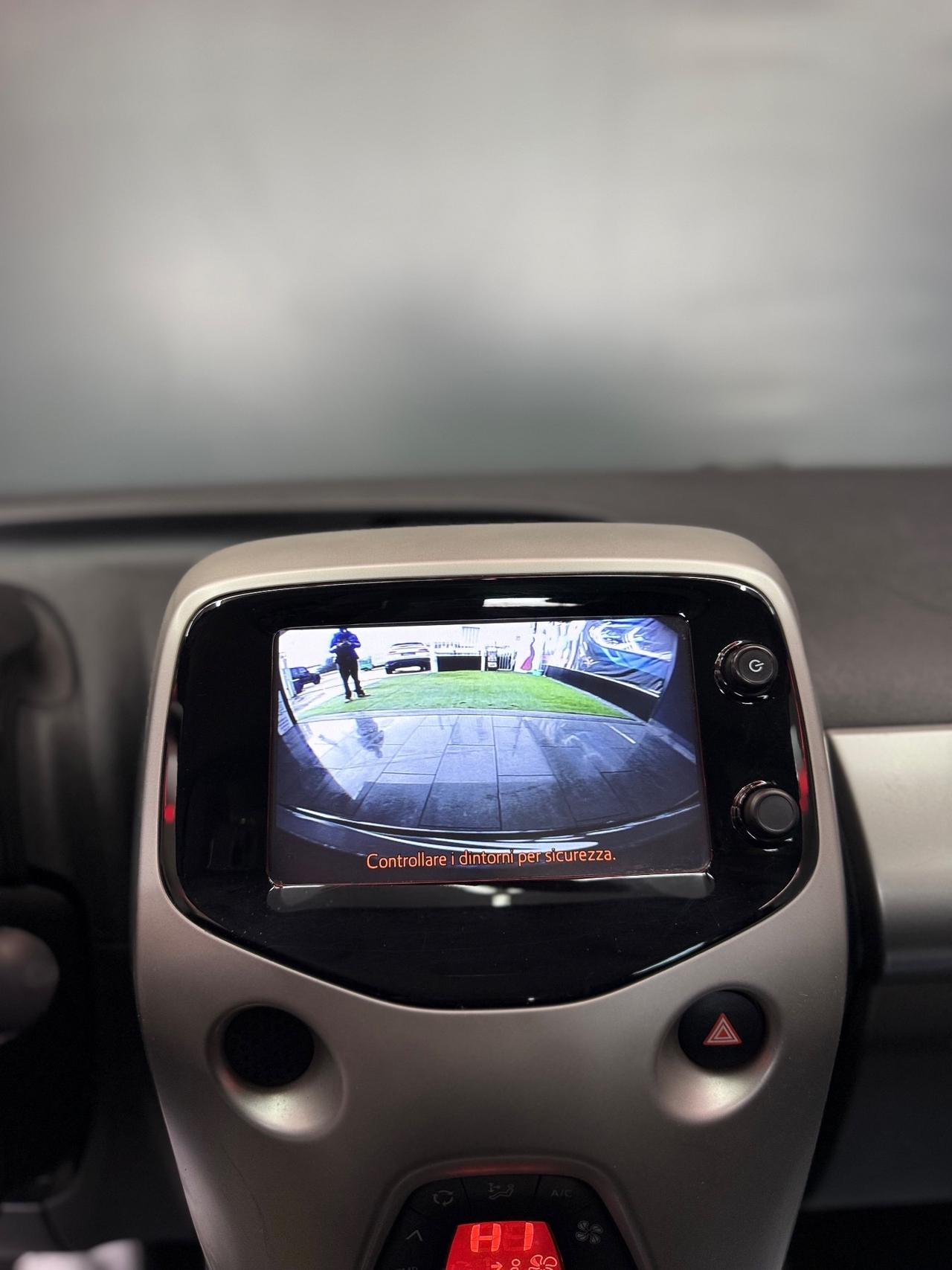 Toyota Aygo 1.0 Benzina x-clusiv 11/2014 AUTOMATICA