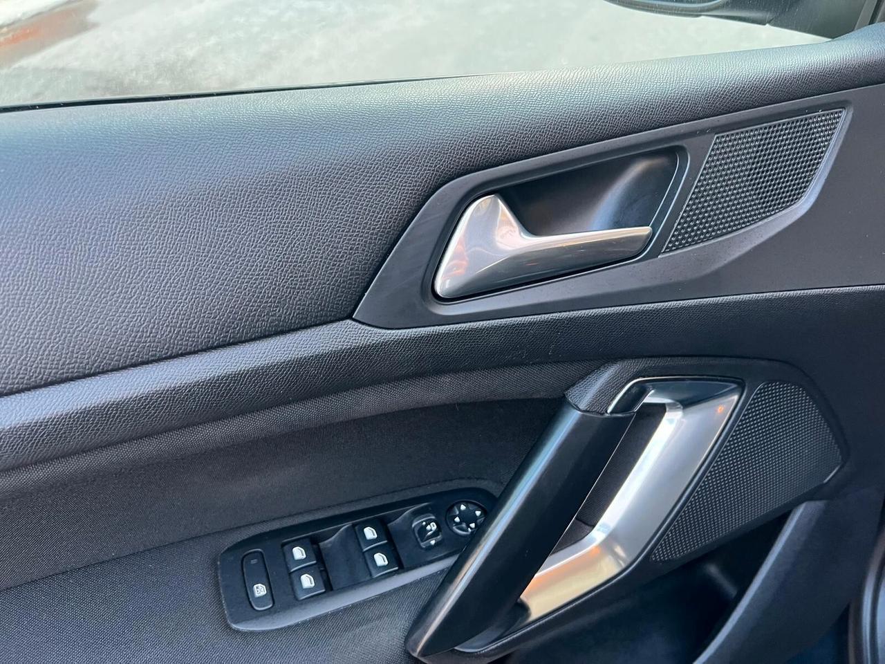 PEUGEOT 308 1.6 ALLURE 100CV NAVI CRUISE OK NEOPATENTATO ANNO 2018
