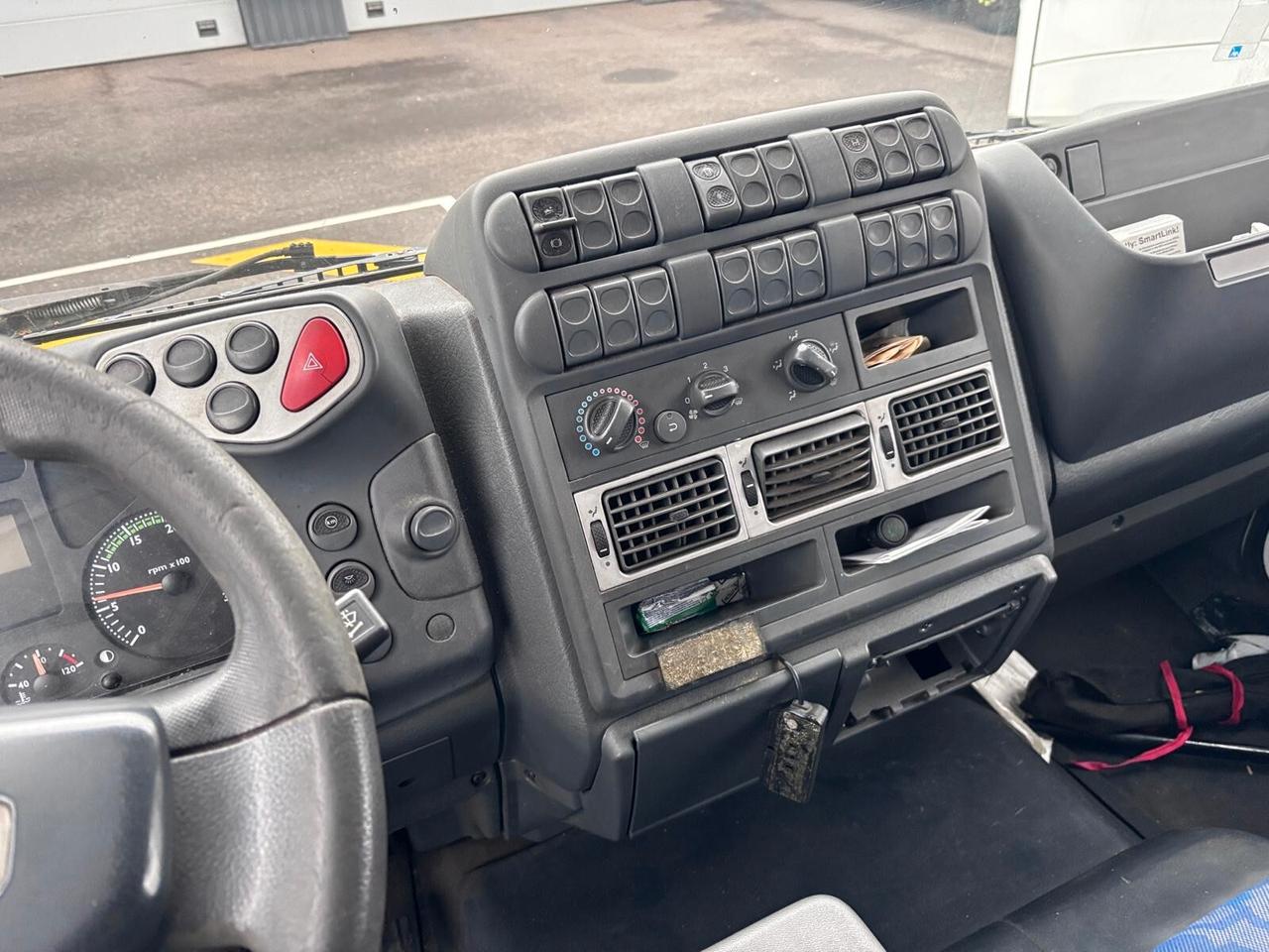 IVECO EUROCARGO CENTINATO ML190E25 – 19 TONNELLATE – MENO DI 90.000 KM