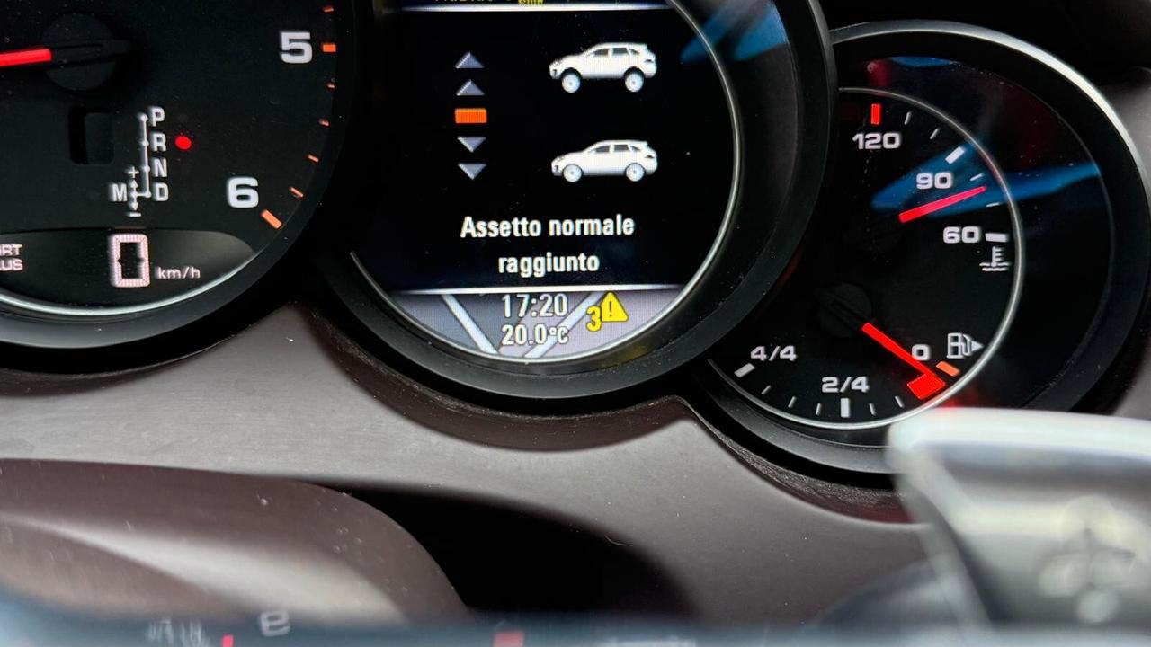 PORSCHE CAYENNE 3.0 DIESEL 2016 PLATINUM EDITION