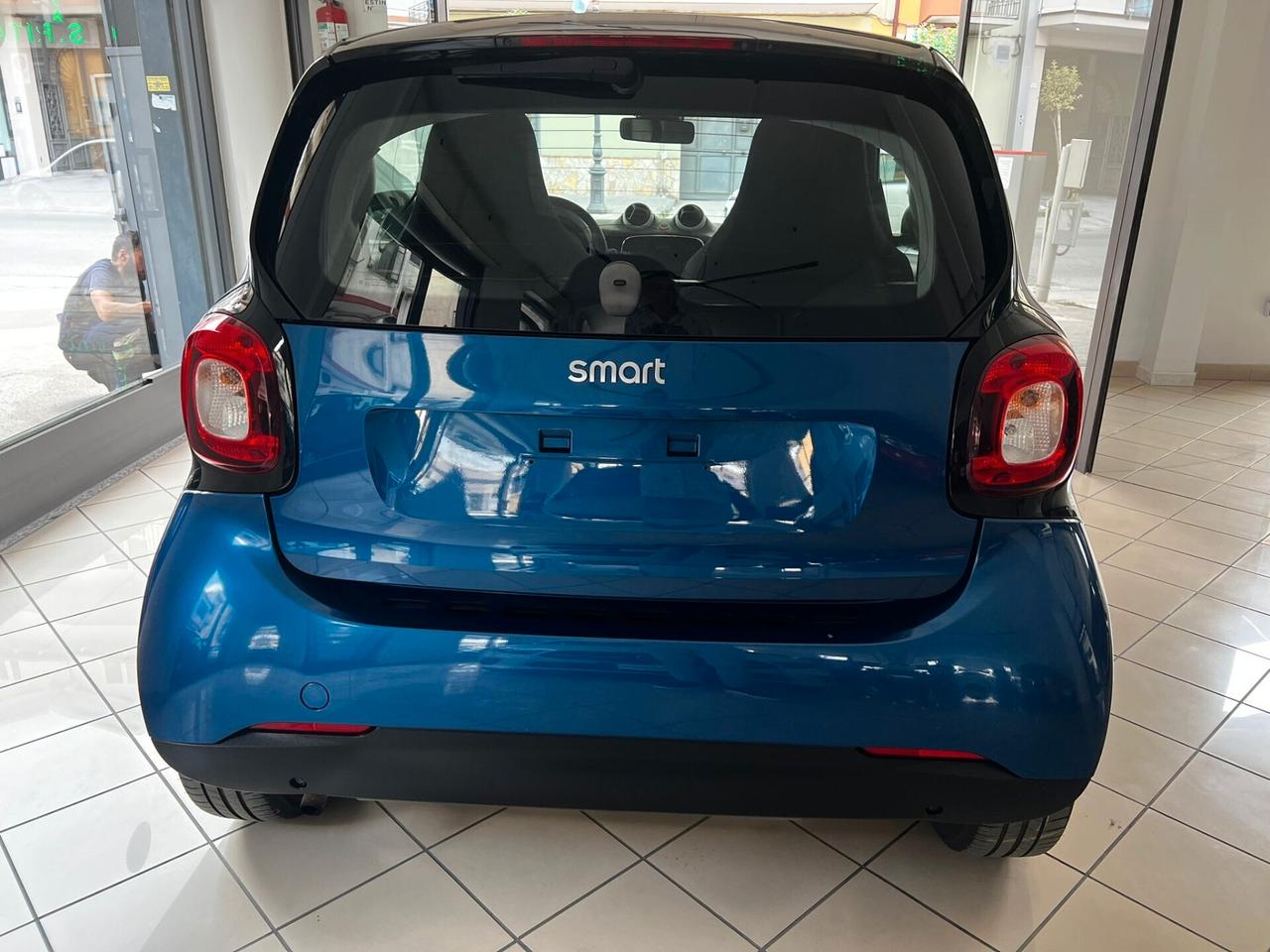 Smart ForTwo 0.9 Turbo Basis Standard