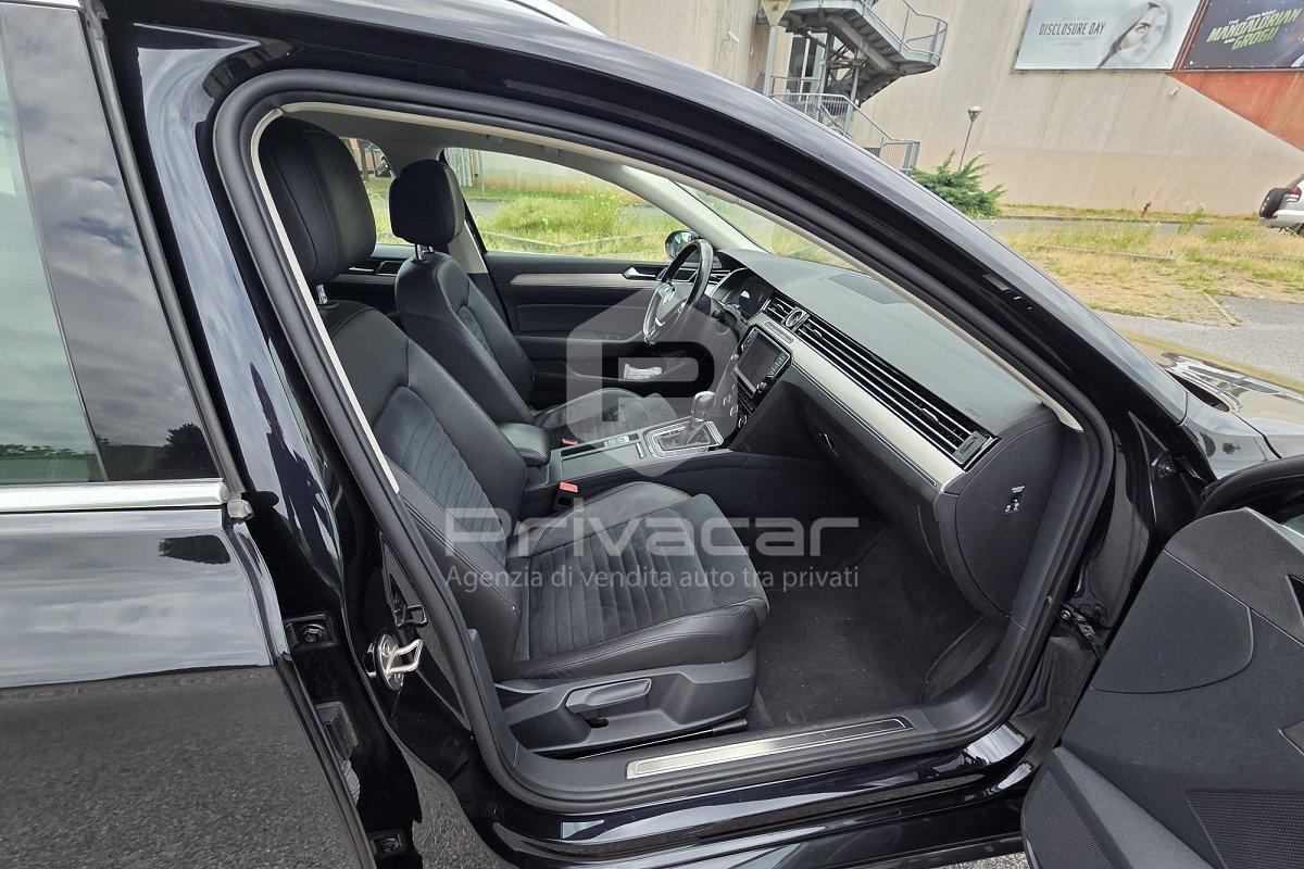 VOLKSWAGEN Passat Variant Business 2.0 TDI DSG Highline BlueMot. Tech.