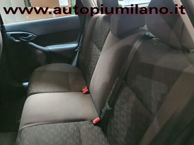 FORD Focus 1.6i 16V cat SW Ambiente