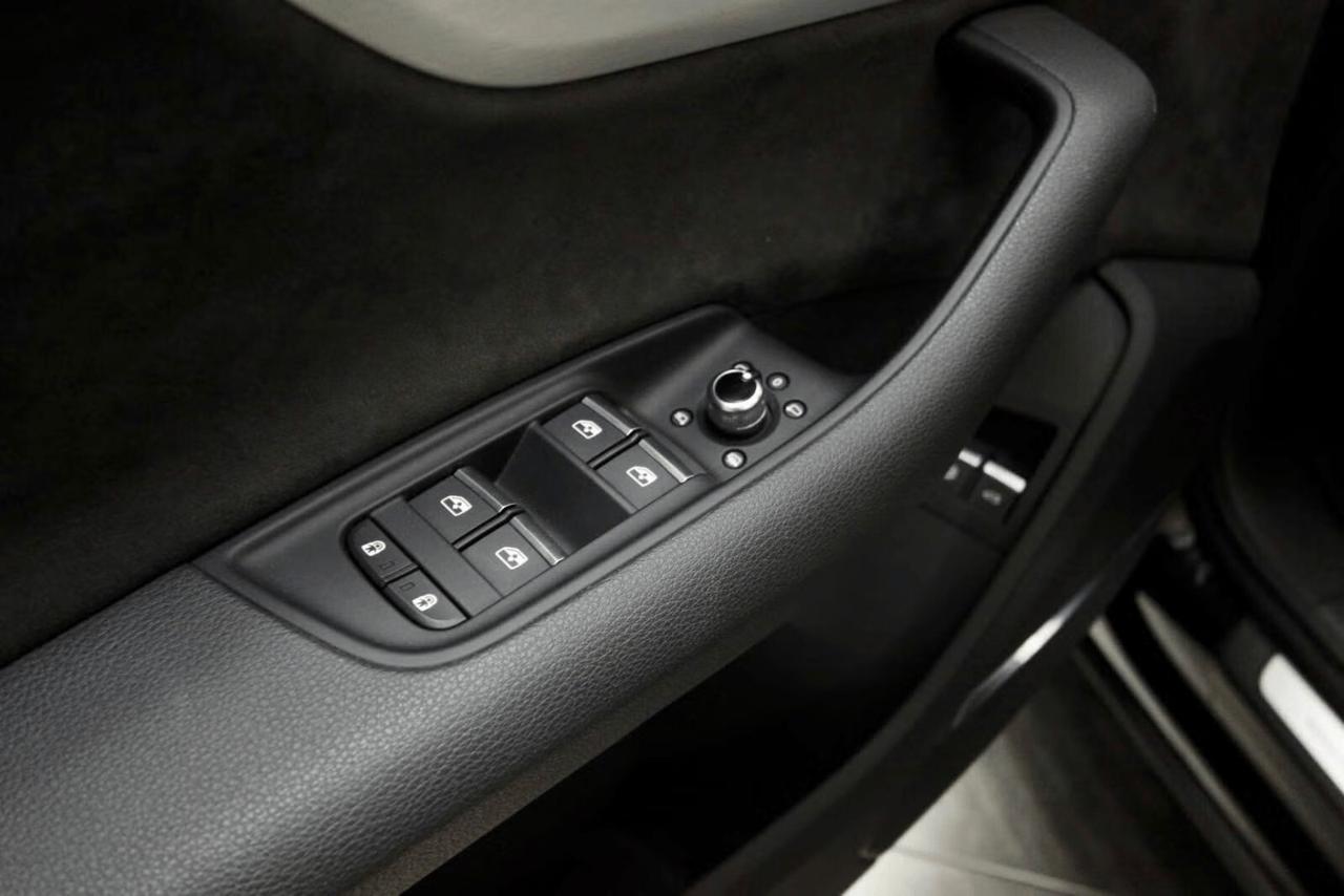 Audi Q7 60 TFSIe quattro S line