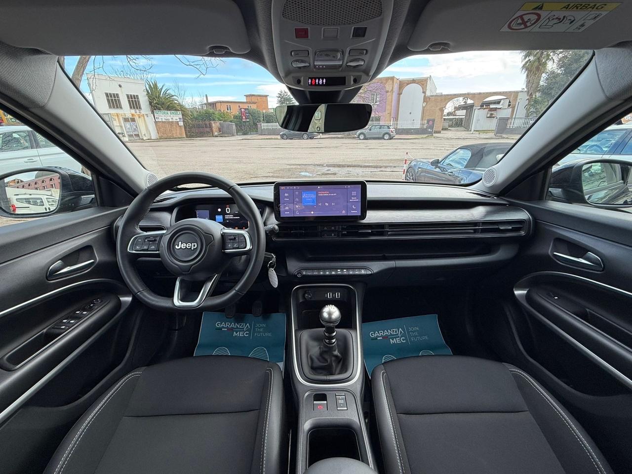 Jeep AVENGER TURBO KM. 30.000 09/2023