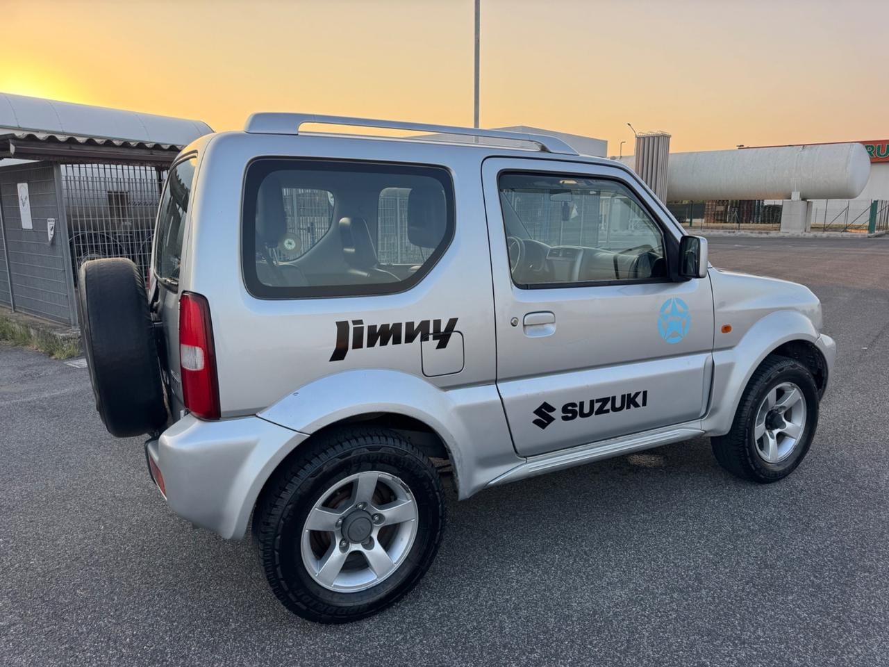 Suzuki Jimny 1.3i 16V cat 4WD JLX Più