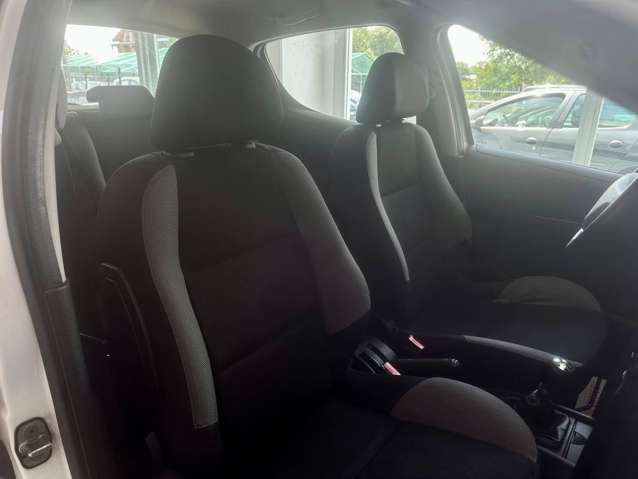 Peugeot 207 - 1.4 | 74 CV - GPL VALIDO 2034