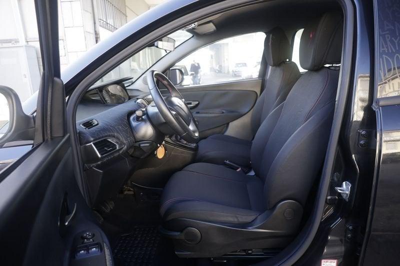 Lancia Ypsilon Lancia Ypsilon 0.9 TwinAir 85 CV 5 porte Metano Ecochic Gold