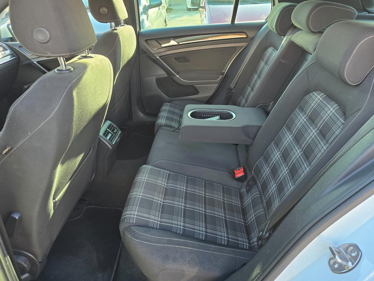 Volkswagen Golf 7 gtd 2016