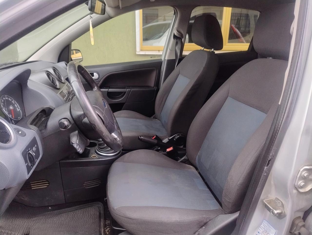 FIESTA 1.4 TDCi 50Kw 5porte Titanium