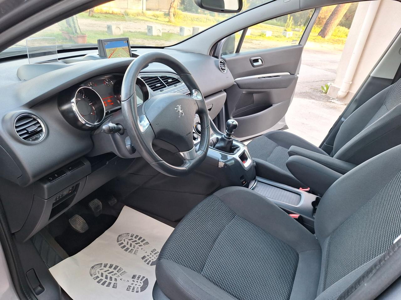 Peugeot 5008 1.6 HDi 115CV"7 POSTI" NAVI TETTO