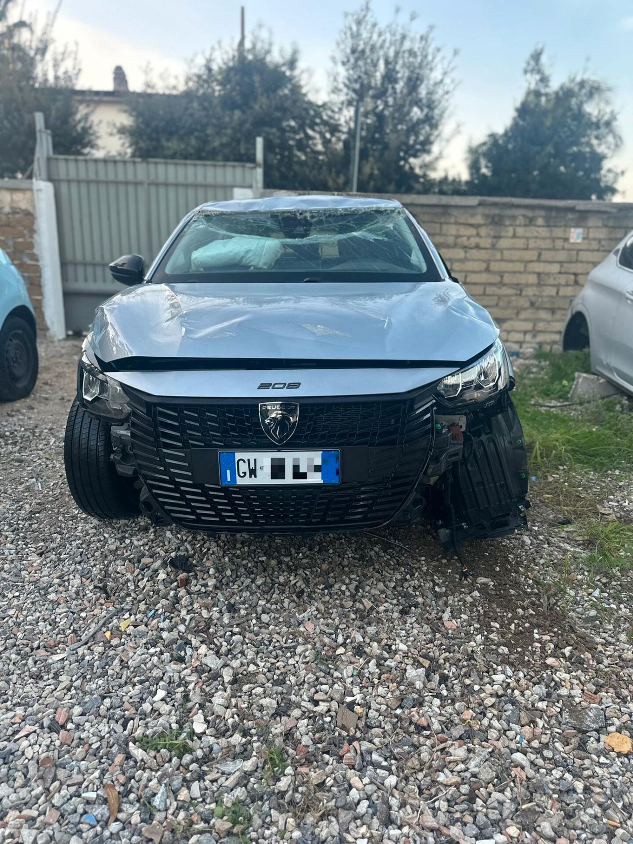 Peugeot 208 PureTech 100 Stop&Start 5 porte Style Sinistrata incidentata