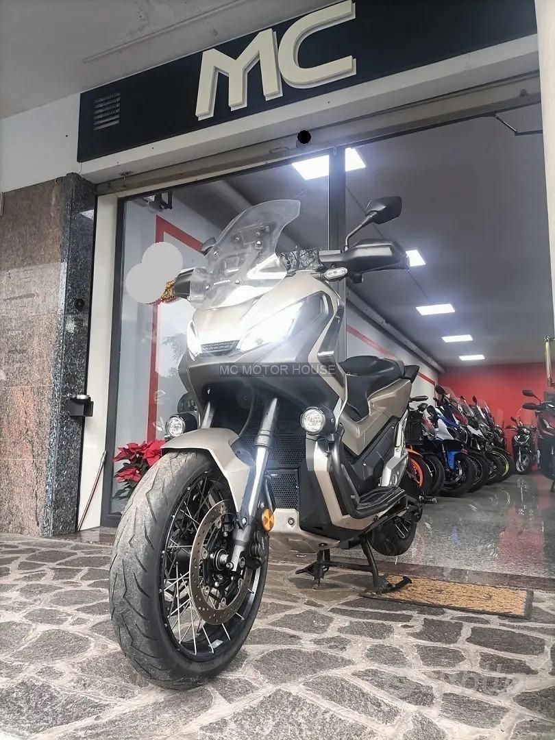 Honda xadv 750 0maggi0 casco+permute+rate+garanzia