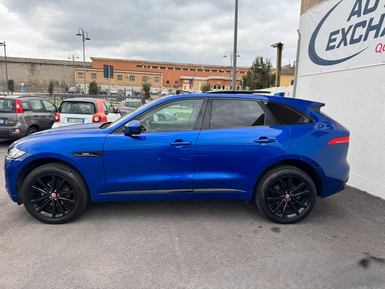 Jaguar F-Pace 2.0 D 180 CV aut. R-Sport