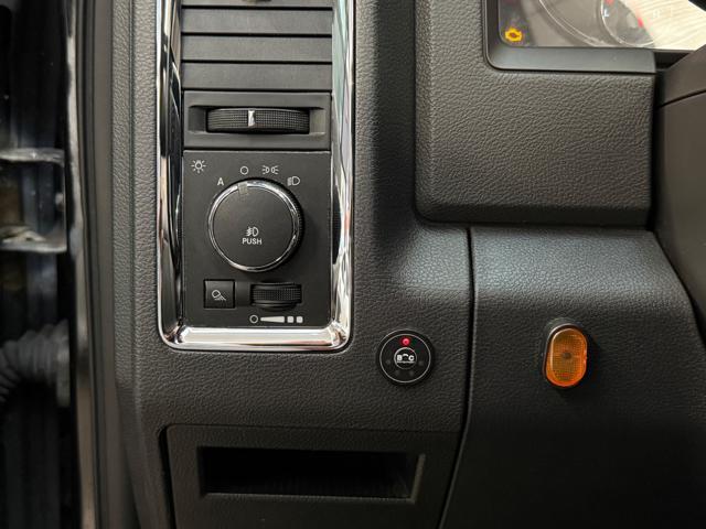 DODGE RAM 5.7 V8 CREWCAB 5.7 HEMI