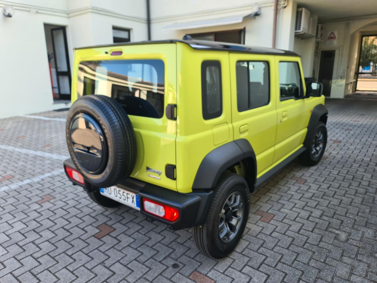 Suzuki Jimny 5p autovettura GLX cambio aut.