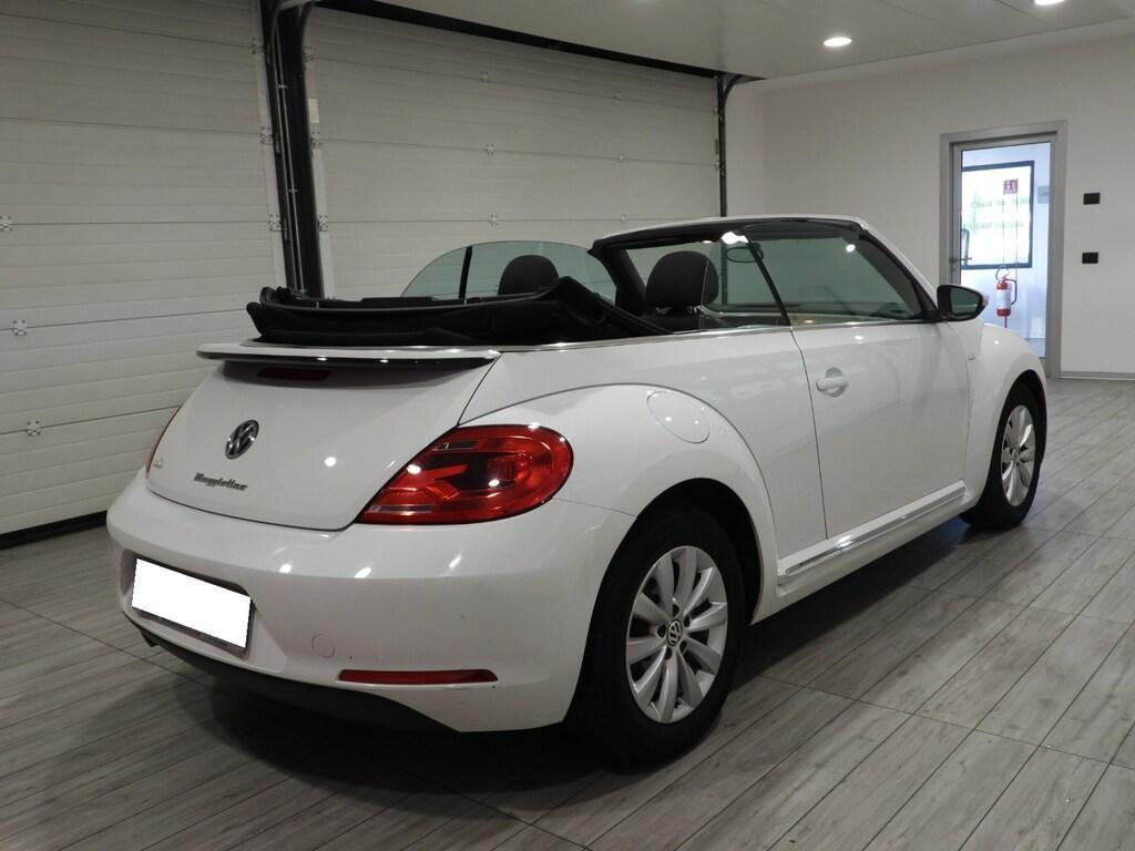 Volkswagen Maggiolino Maggiolino Cabrio 1.6 tdi Design 105cv