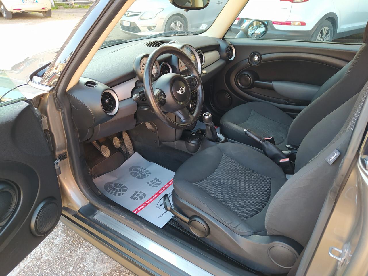 Mini 1.6 16V One (55kW) Neopatentati