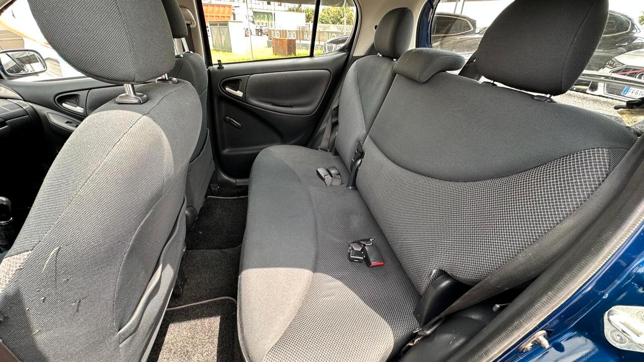 Toyota Yaris 1.4 DIESEL 5 porte KM CERTIFICATI