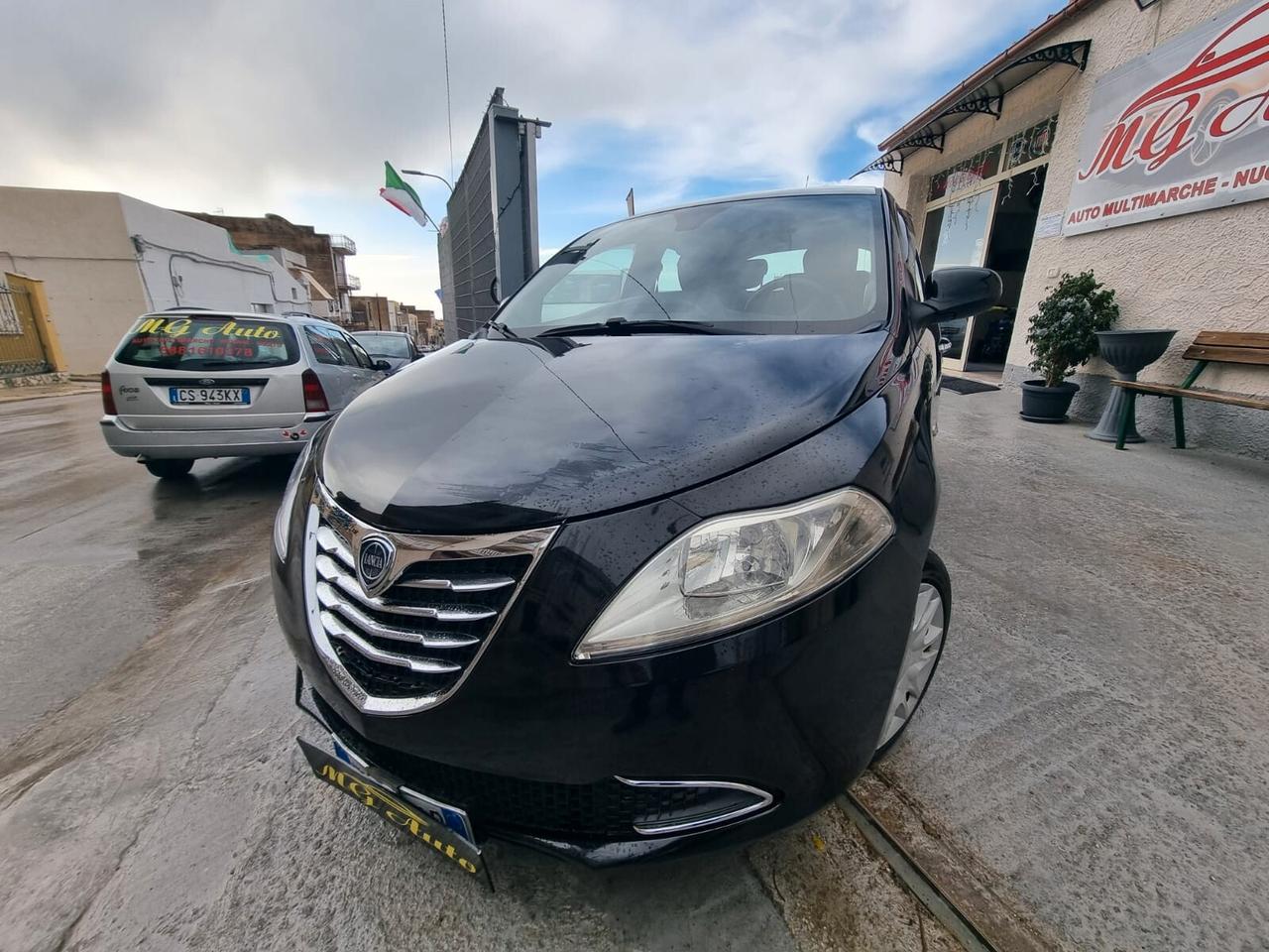 Lancia Ypsilon 1.2 69 CV 5 porte