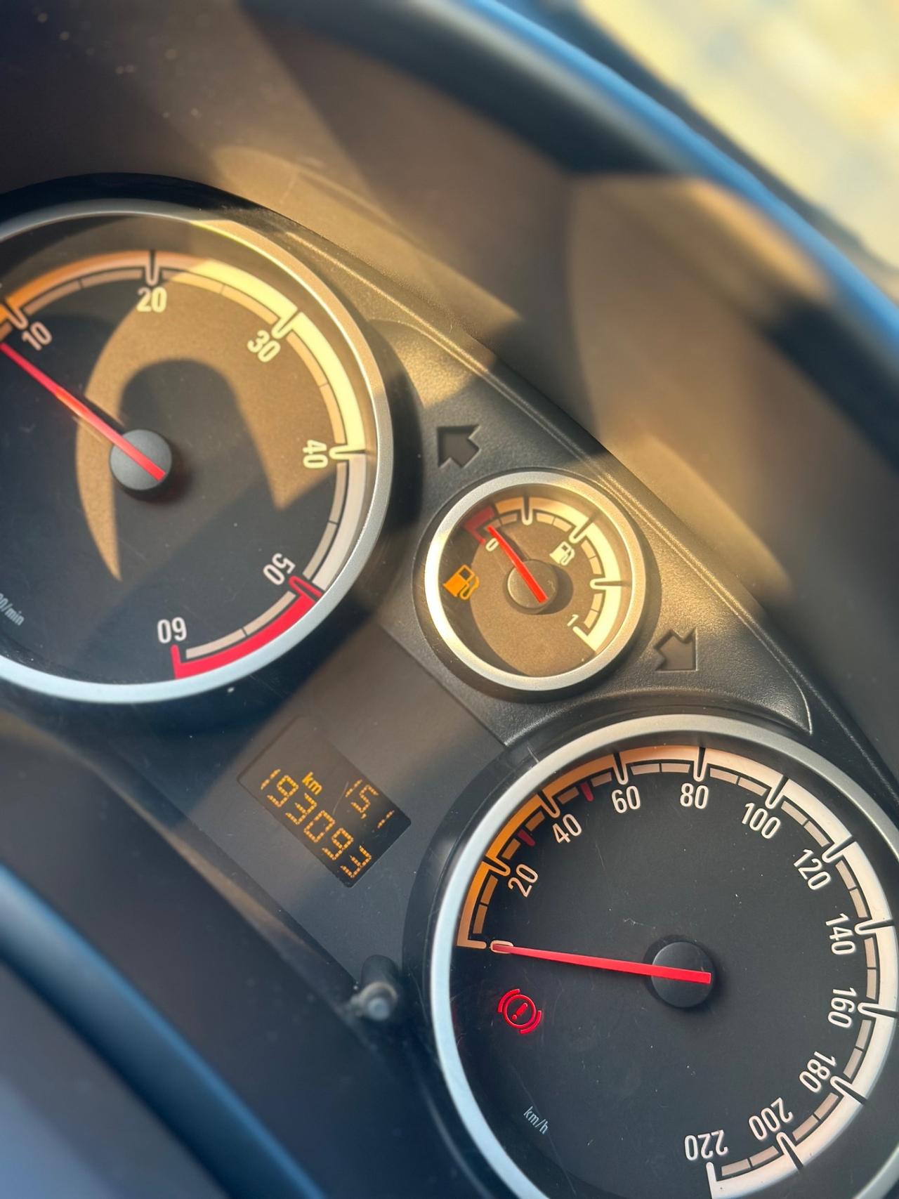 Opel CORSA 1.3 MULTIJET 2009 - EURO 4