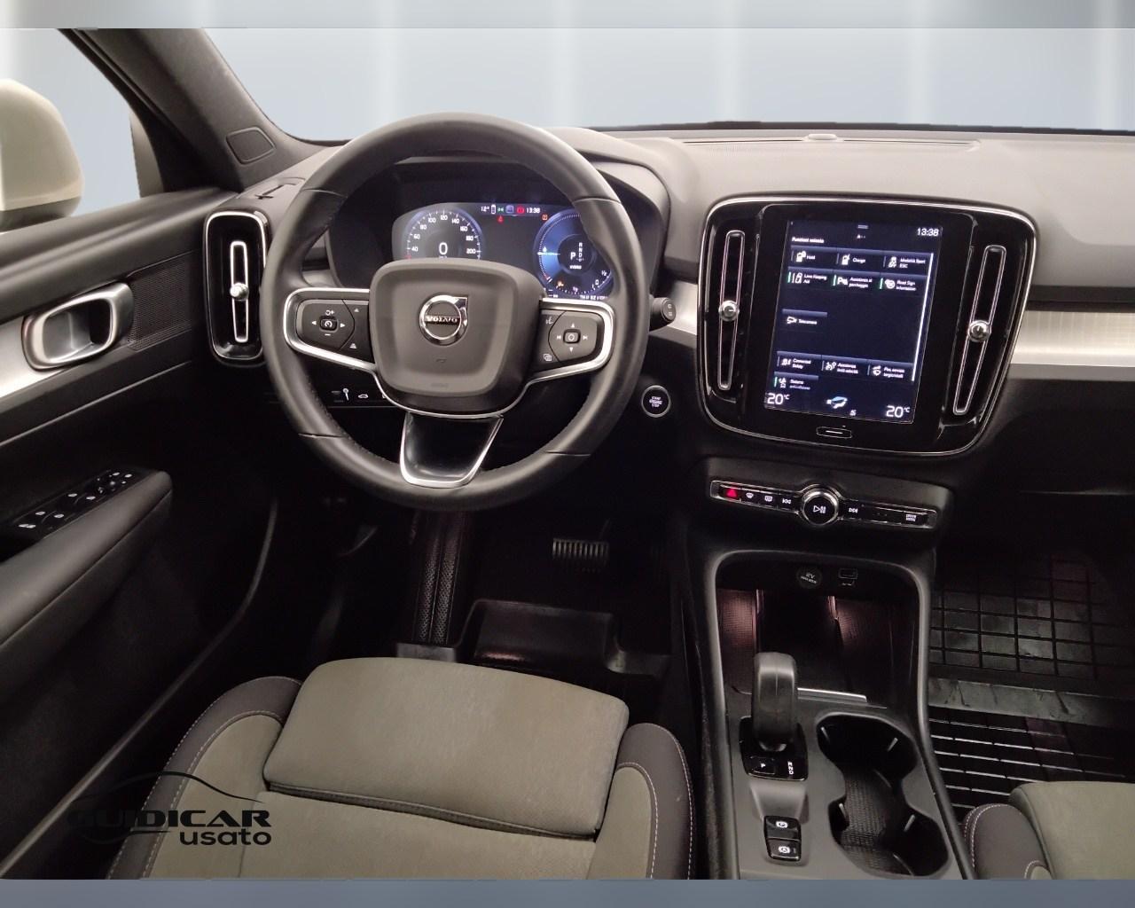 VOLVO XC40 2023 - XC40 1.5 t5 recharge phev Core auto