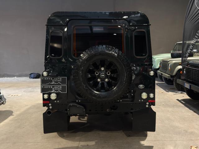 LAND ROVER Defender 110 2.2 TD4 Station Wagon N1