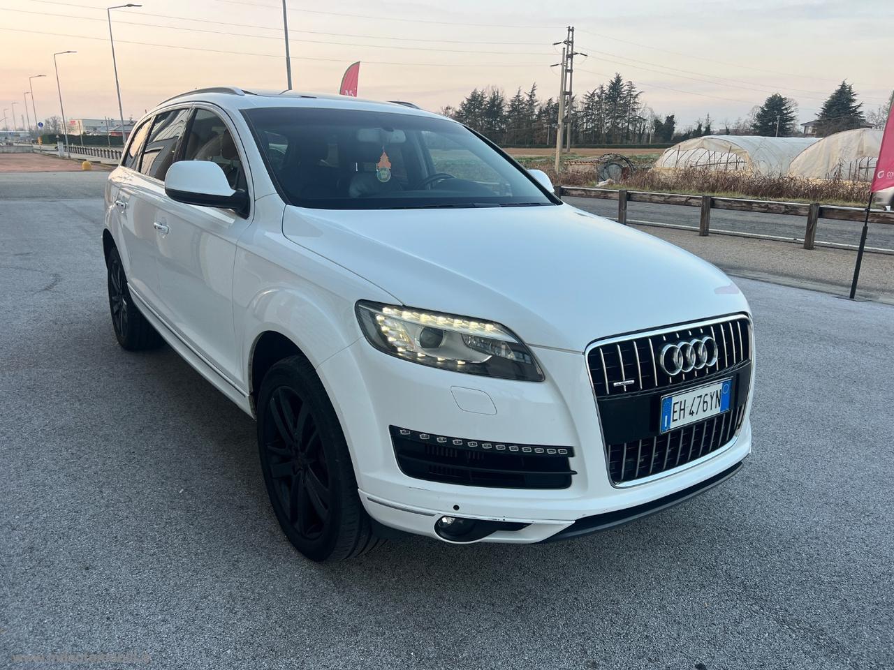 AUDI Q7 3.0 V6 TDI 240 CV qu. tip. Adv. Plus TETTO CERCHI 20 FARI LED