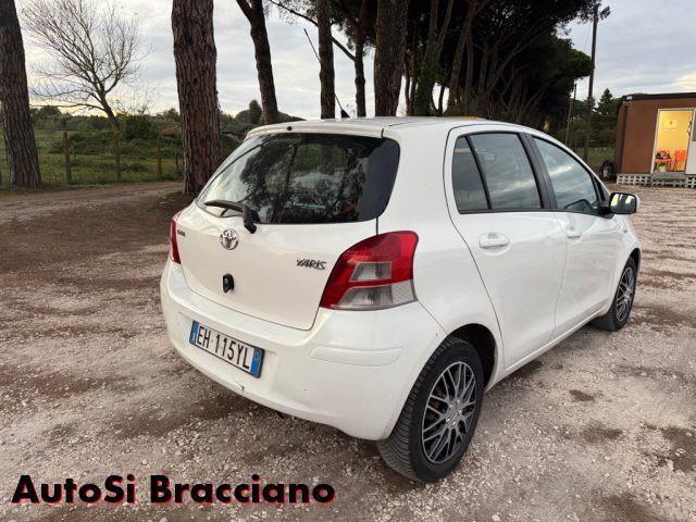 TOYOTA Yaris 1.3 5 porte Sol