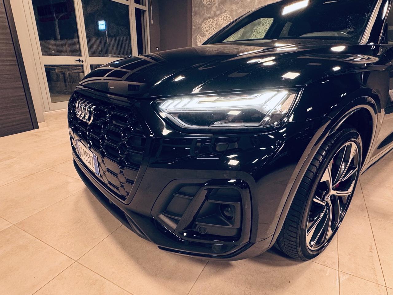 AUDI SQ5 SPORTBACK TDI HYBRID IDENTITY BLACK