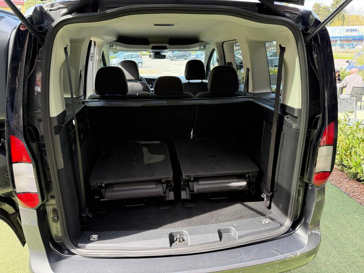 FORD Tourneo Connect 2.0 Ecoblue 122cv Titanium Auto 7POSTI IVA ESPOSTA