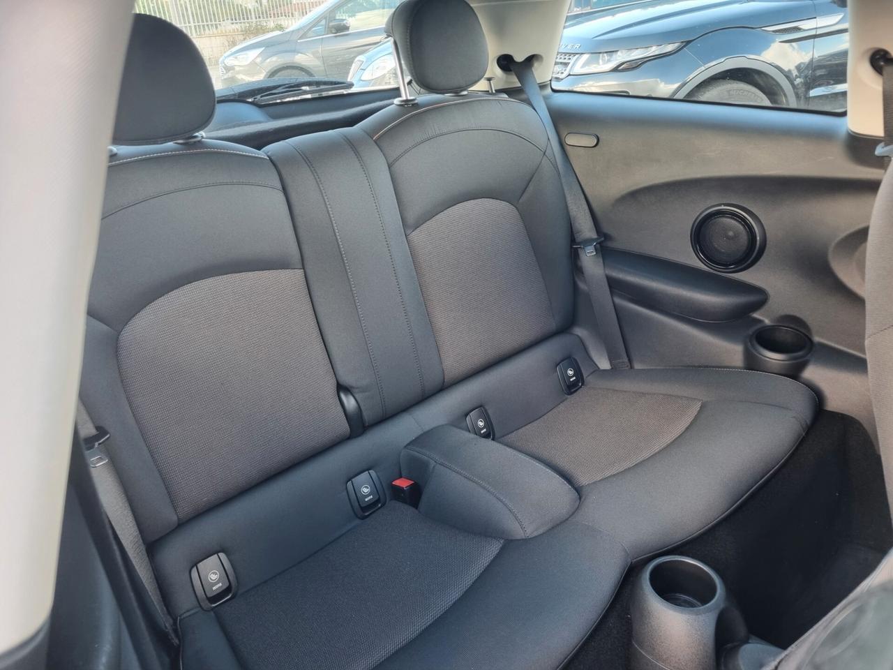 Mini 1.5 One D Business XL