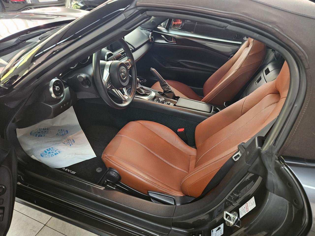 Mazda MX-5 2.0L Skyactiv-G KAZARI