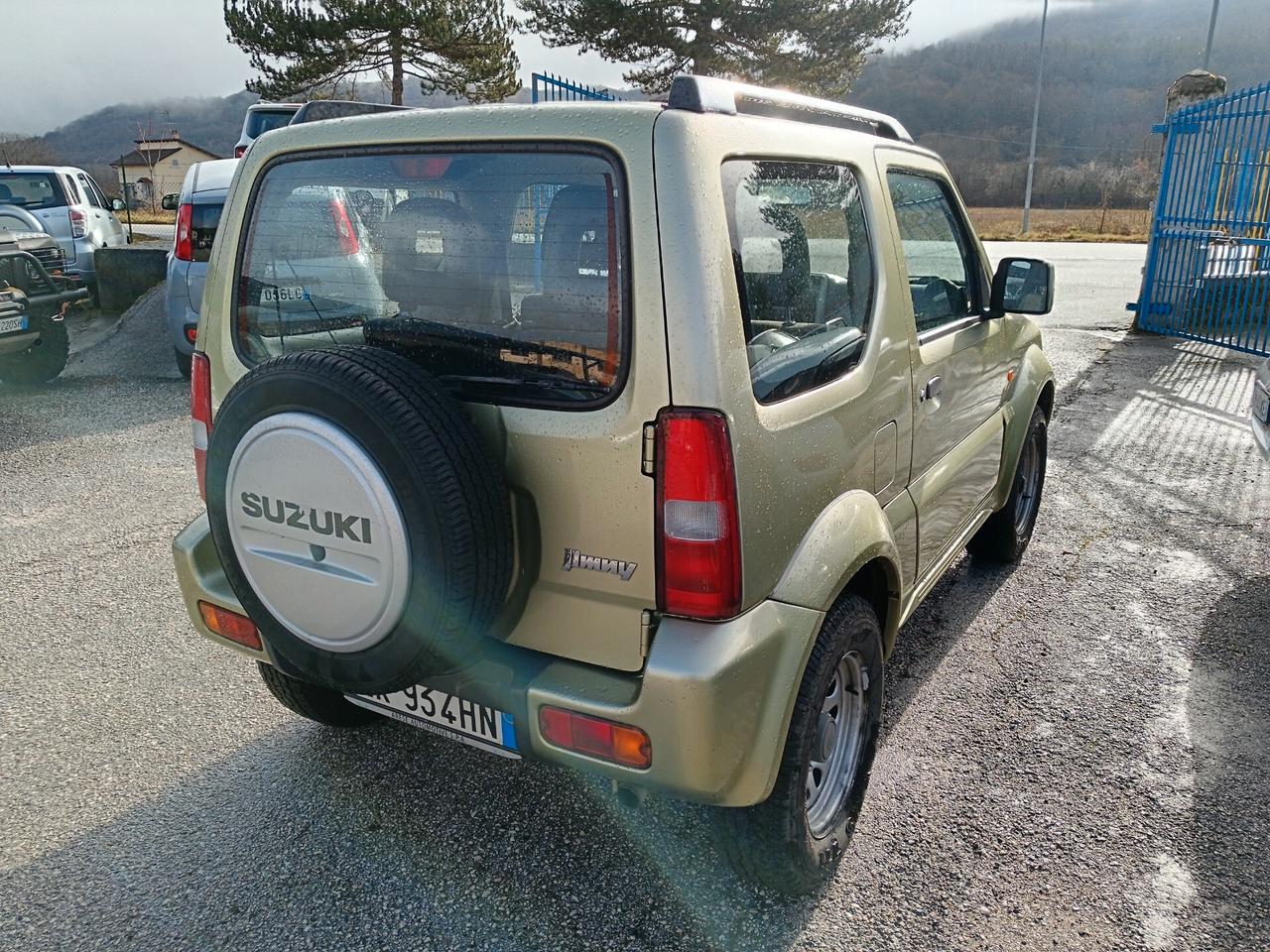 Suzuki Jimny 1.3i 16V cat 4WD JLX