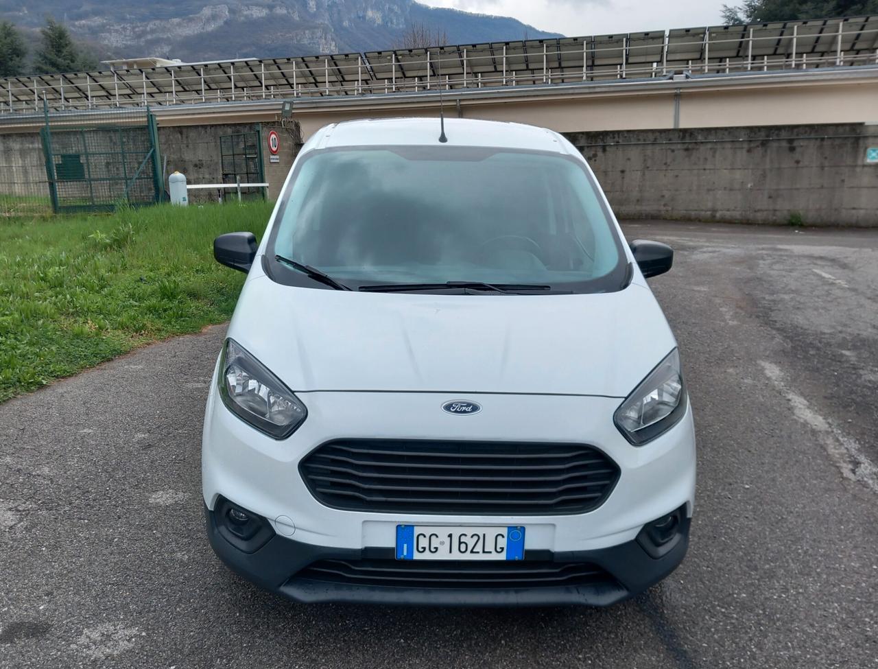 Ford Transit Courier 1.5 TDCi 75CV