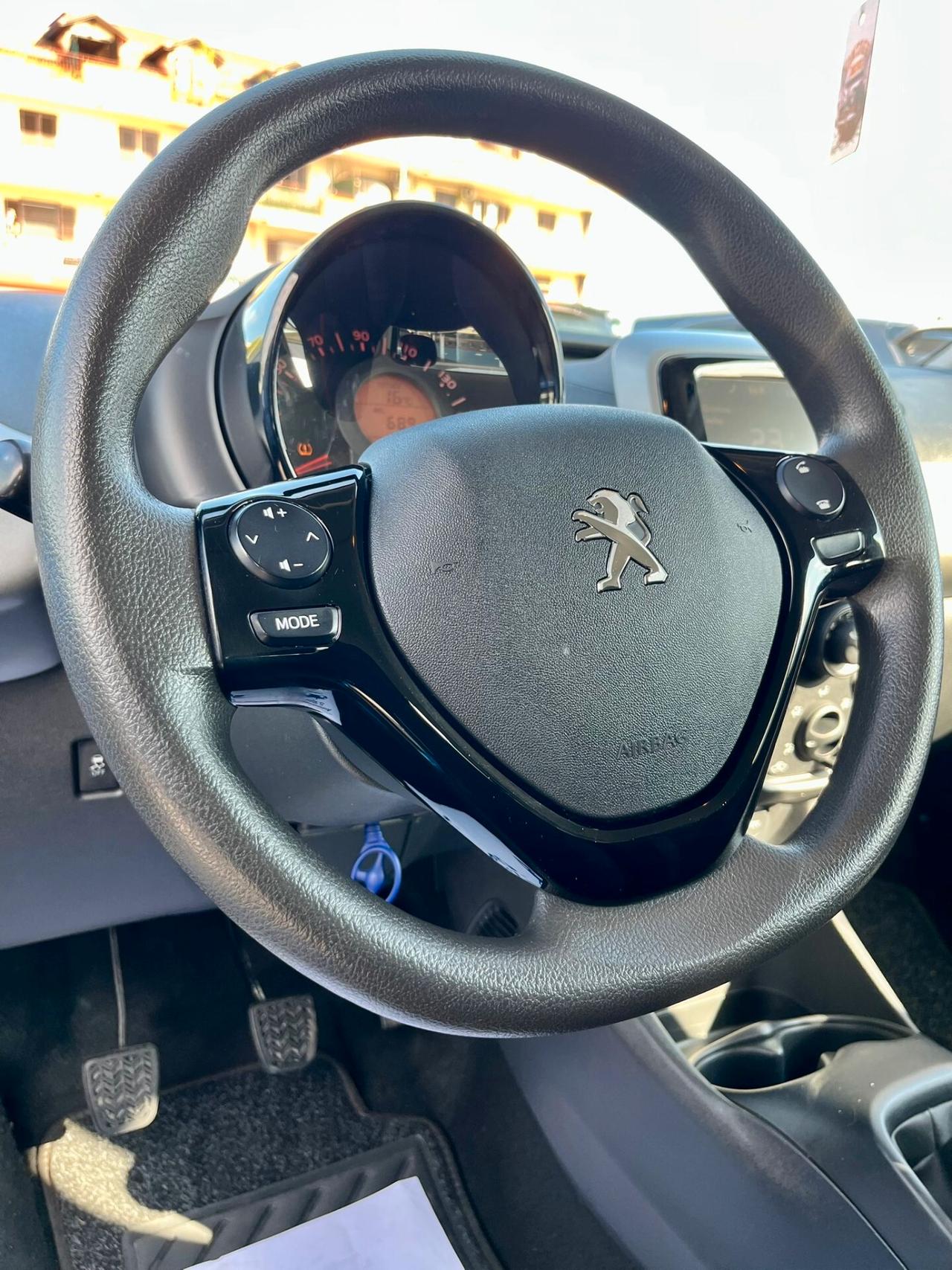 Peugeot 108 VTi 68 3 porte Allure TOP!