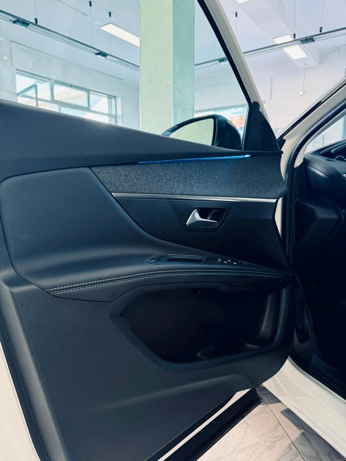 Peugeot 3008 BlueHDi 130 S&S Allure Pack