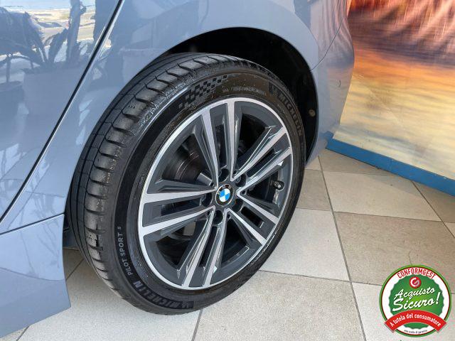 BMW 116 d Aut. Business Adv. *FARI LED*NAVI