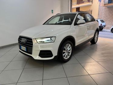 Audi Q3 2.0 TDI 120 CV Business 2015