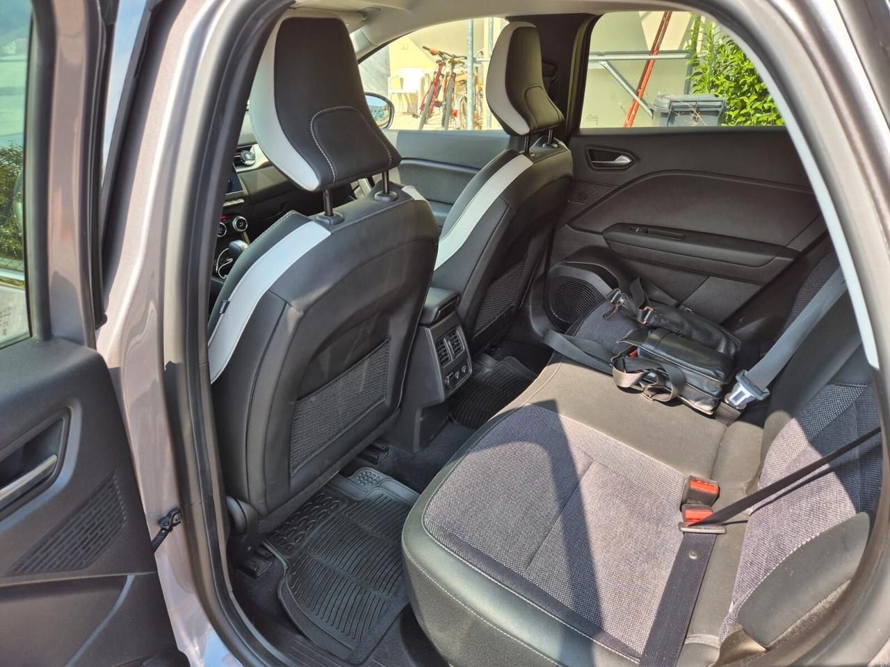 Renault Captur Plug-in Hybrid E-Tech 160 CV Engineered