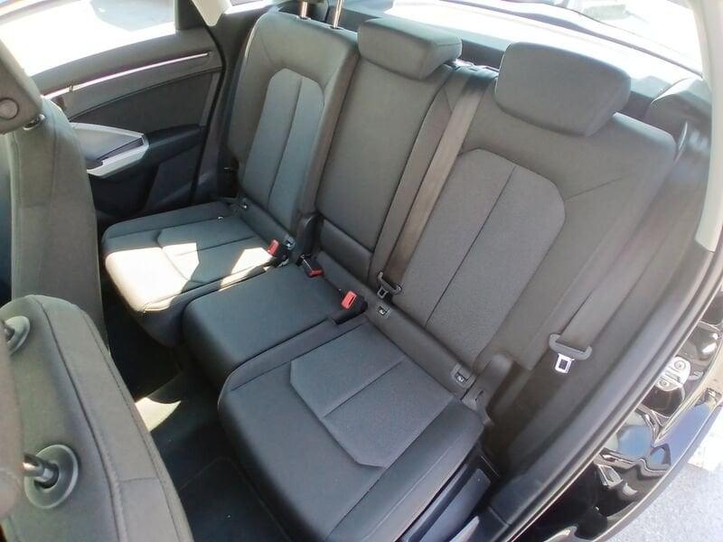 Audi Q3 35 TDI quattro S tronic Business