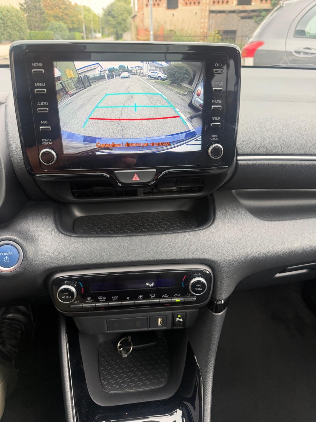 Toyota Yaris 1.5 Hybrid 5 porte Premiere