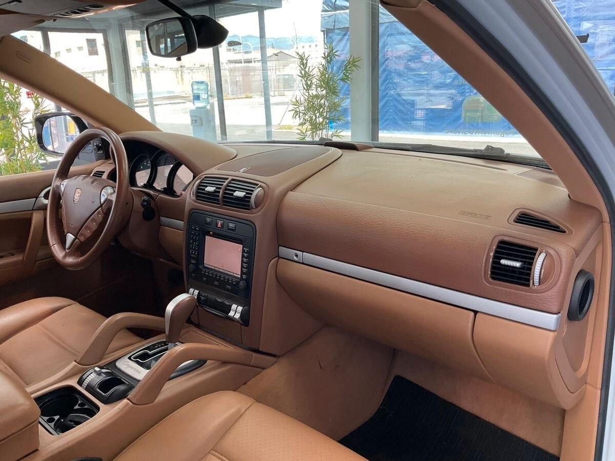 Porsche Cayenne 3.6