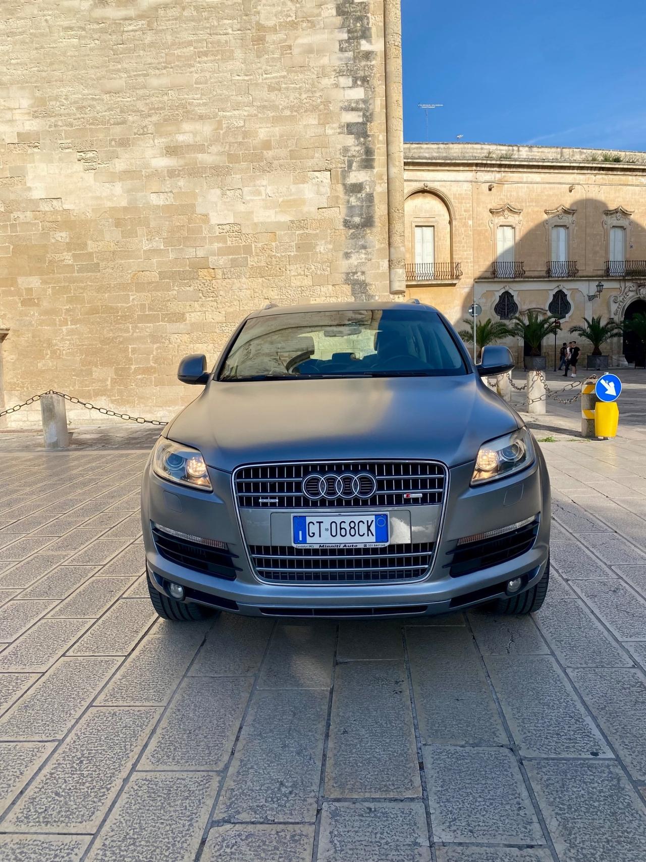 Audi Q7 3.0 V6 TDI 233CV quattro tiptronic